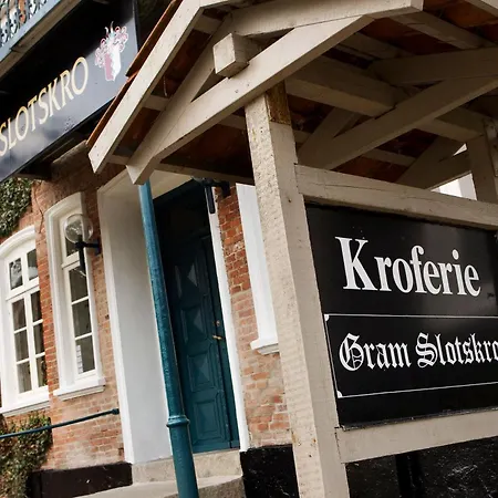 Hotel Den Gamle Ved Slot