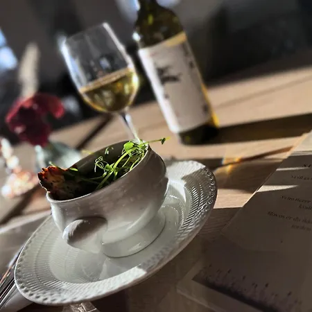 Hotel Den Gamle Ved Slot Gram