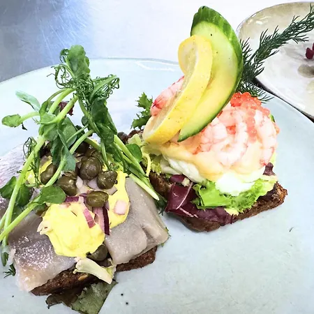 Den Gamle Ved Slot Hotel