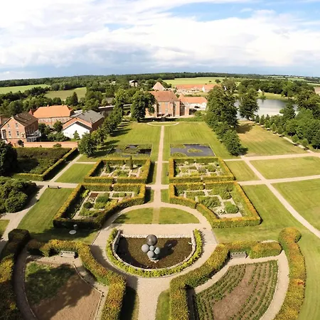 Hotel Den Gamle Ved Slot
