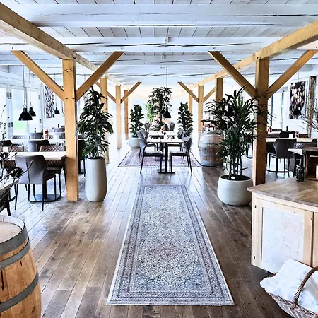 Hotel Den Gamle Ved Slot 4*